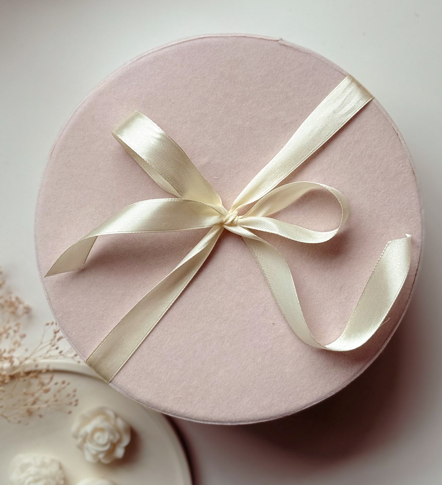 Rose Candle Gift Box with Velvet Wrap & Customizable Candle Tray